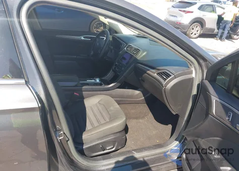 2019 Ford Fusion Hybrid Se from USA, damaged, VIN 3FA6P0LU2KR206062